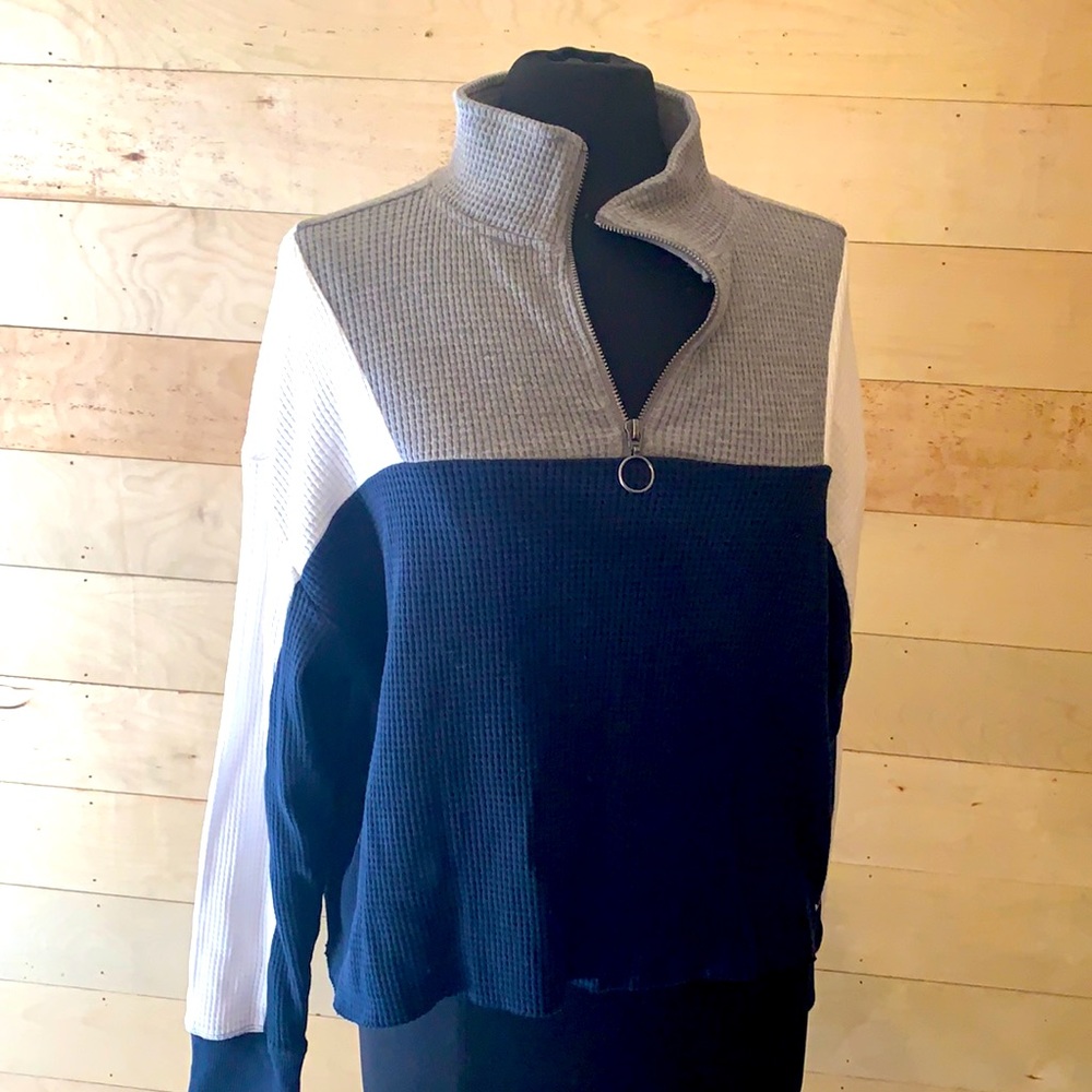 Hollister Color Block Medium Top